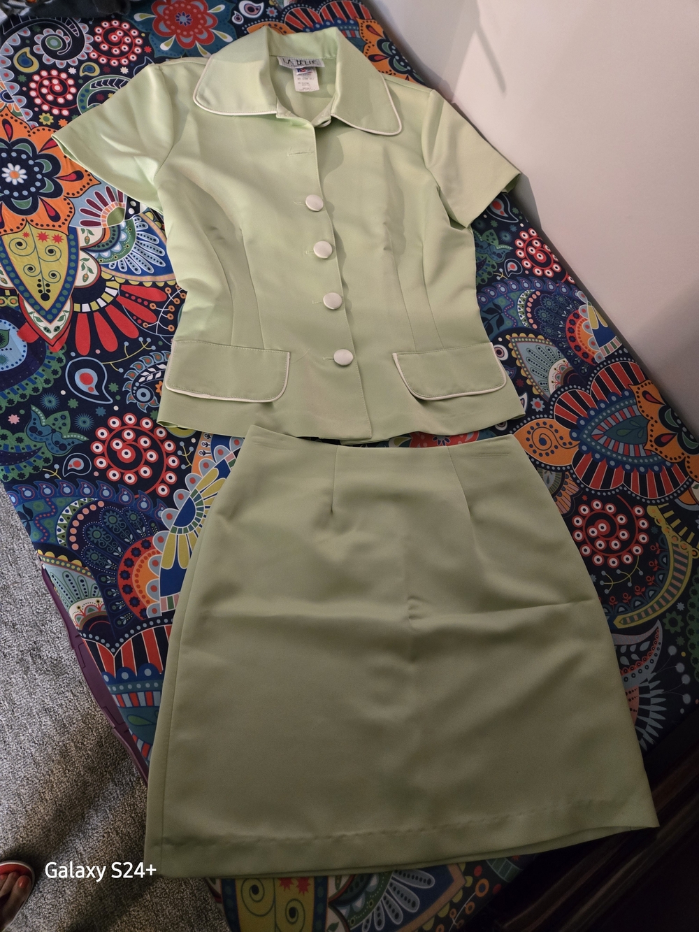 Tailored Light Green Two-Piece Skirt Set with White Piping